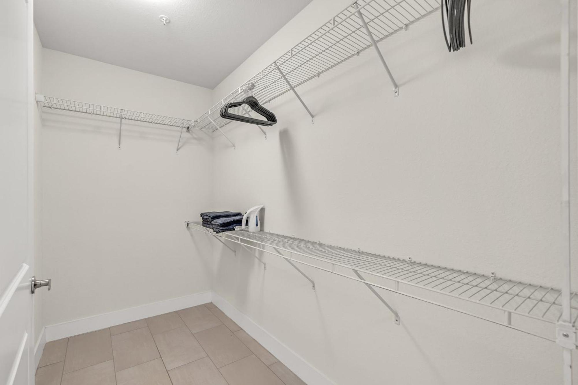 Luxury 2br With Views On Biscayne Blvd